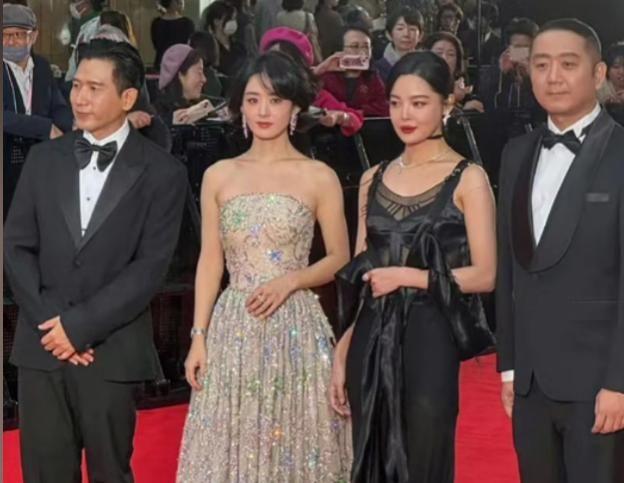 级！两人亲密互动被扒出疑似导演赵德胤pg电子模拟器试玩赵丽颖隐婚风波升(图12)